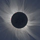 Ilustración para el artículo titulado Sigue en directo el eclipse total de Sol más importante de los últimos 40 años